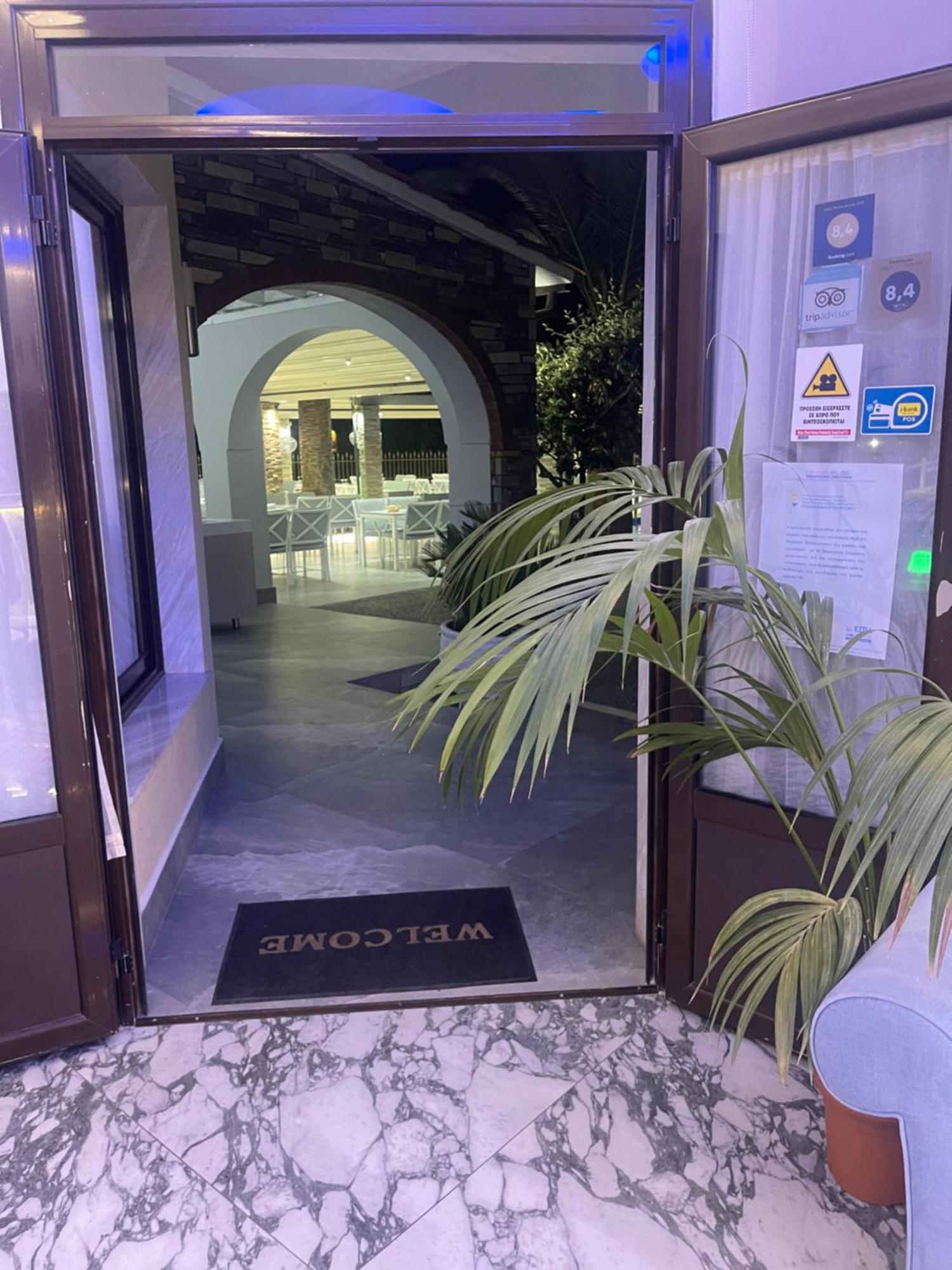 Vergos Hotel Vourvourou Bagian luar foto