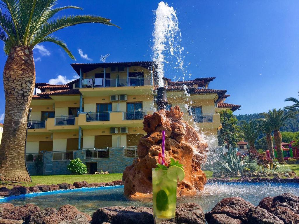Vergos Hotel Vourvourou Bagian luar foto